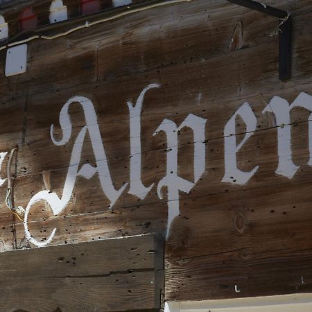 Alpenrose Gadmen - Gasthaus エクステリア 写真